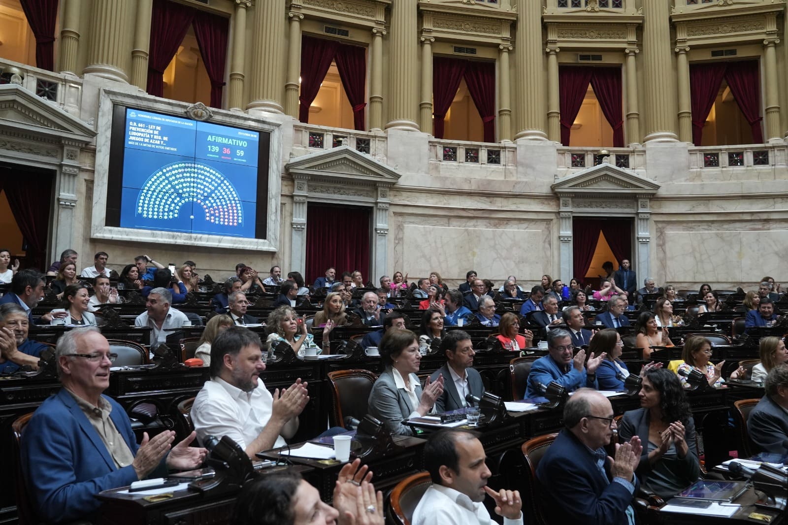 Debate parlamentario sobre límites a la publicidad del juego